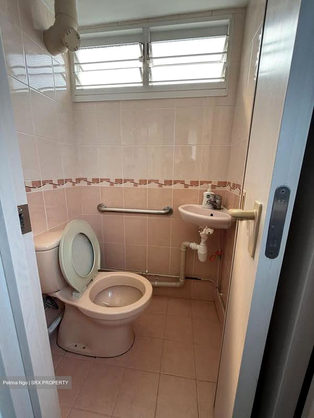 Blk 8 Holland Avenue (Queenstown), HDB 3 Rooms #618984231